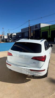 AUDI Q5 2.0 TFSI AMBIENTE 16V 225CV GASOLINA 4P AUTOMÁTICO AUDI Q5 2.0 TFSI AMBIENTE 16V 225CV GASOLINA 4P AUTOMÁTICO